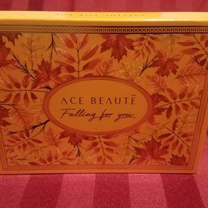 Ace Beauté Eyeshadow Palette